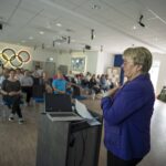 Dorothea Henzler, Staatsministerin a.D. und Vorstand des Lvkm Hessen hält eine Dankesrede.